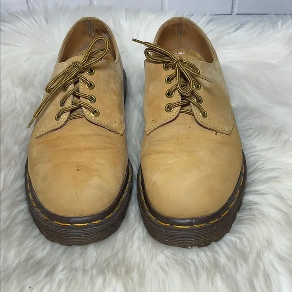 Dr. Martens VTG Tan Nubuck 4 Eye Oxfords‎ S…